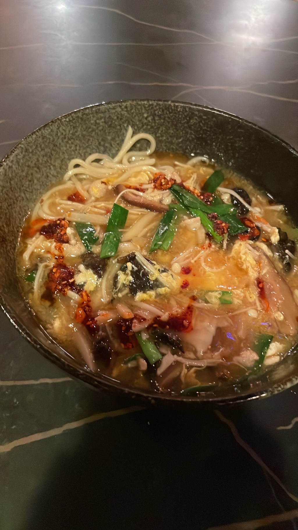 酸辣湯麺